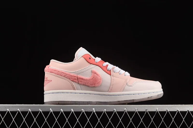 All categories Air Jordan Jordan series basketball shoes Air Jordan 1 Low G version pure original Air Jordan 1 Low AJ1 Joe 1 Second Dimension Valentine's Day low-top retro culture basketball shoes DM5443-666